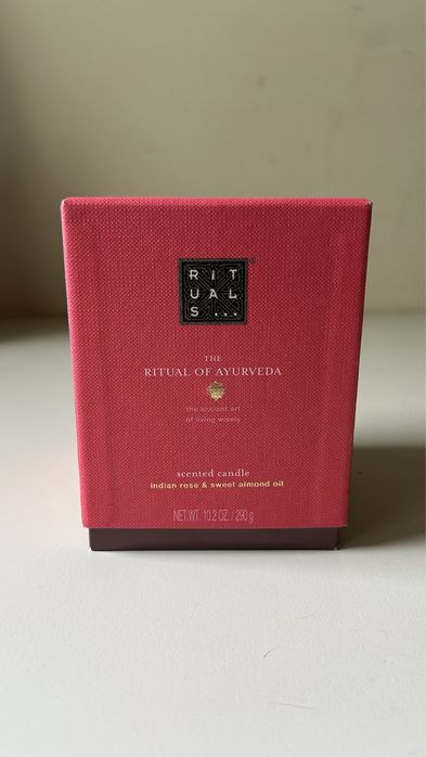 Ароматична свічка Rituals The Ritual of Ayurveda Scented Candle 290g