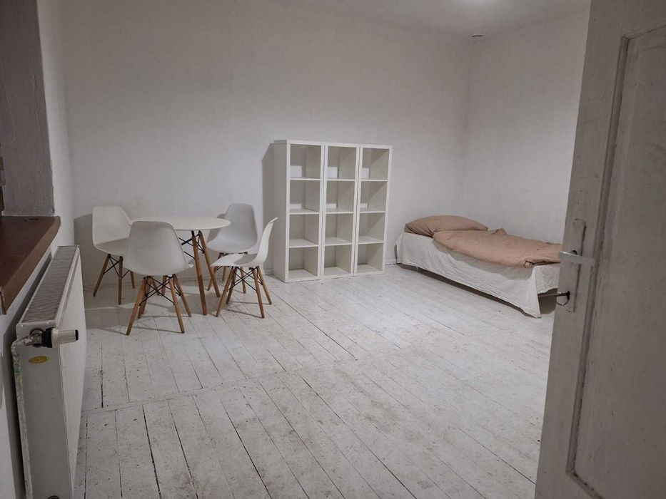 Ogród Balkon 2 Duże Pokoje Pietro domu 65m2 plus Strych 65m2 Garaż