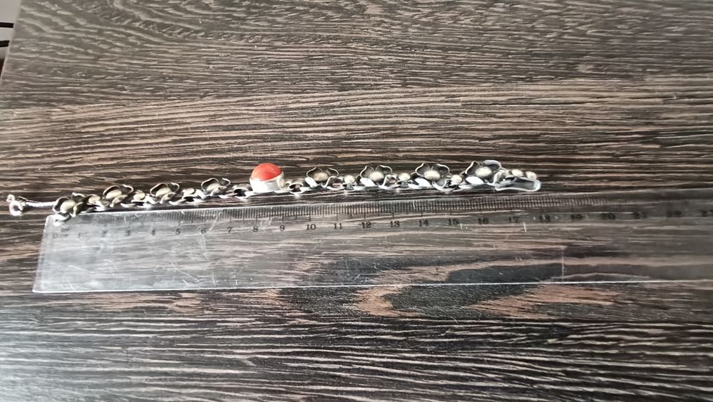 Kwiaty Jabłoni z Koralem Naturalnym