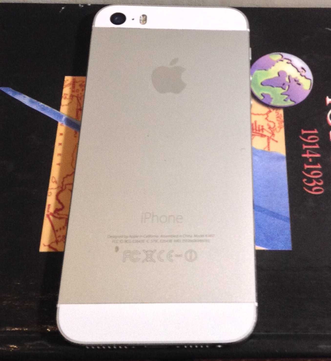Смартфон Apple iPhone 5S 16 ГБ