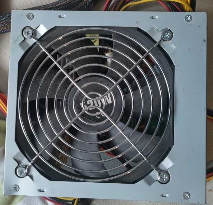 Zasilacz Komputerowy Logic 520W ATX PFC