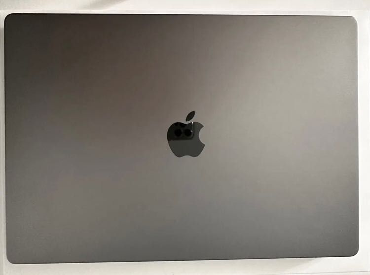 16 MacBook Pro mit Apple M2 Pro Chip 1 TB SSD