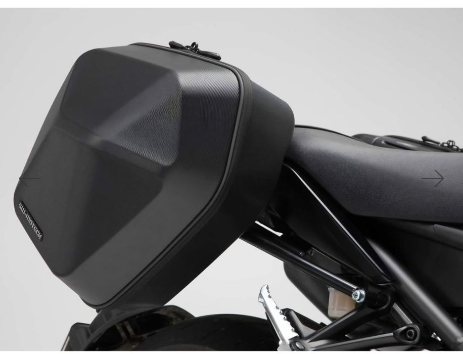 Zestaw kufry + stelaże KTM 1290 Super Duke R od 2020r oraz do 1390