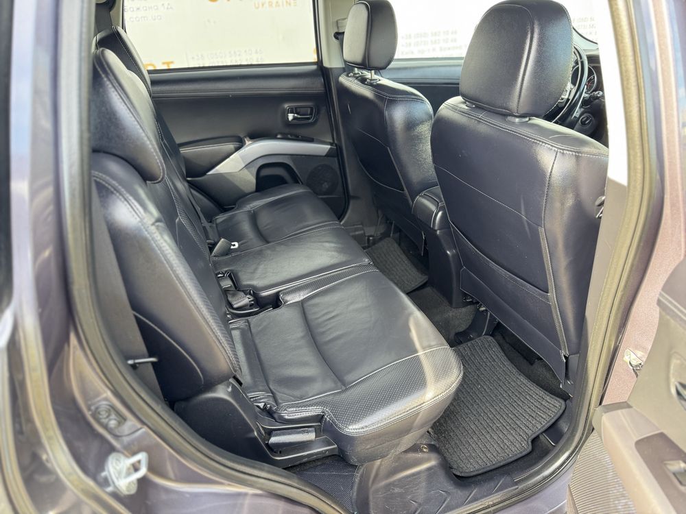 Mitsubischi Outlander 2.2 d 4*4 avtomat з Швейцарії