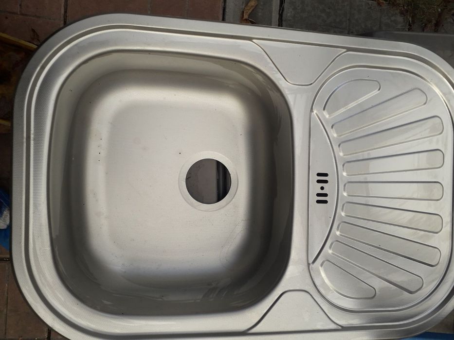 Мойки новые разные