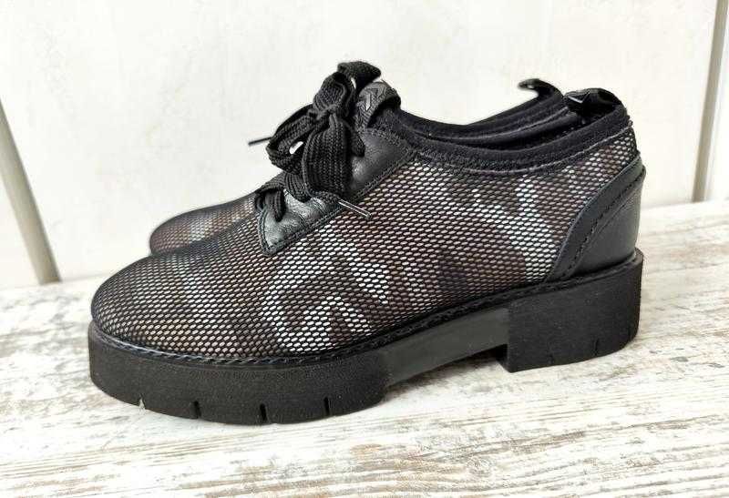 Oxs італія стильні оригінальні жіночі туфлі дербі текстиль шкіра