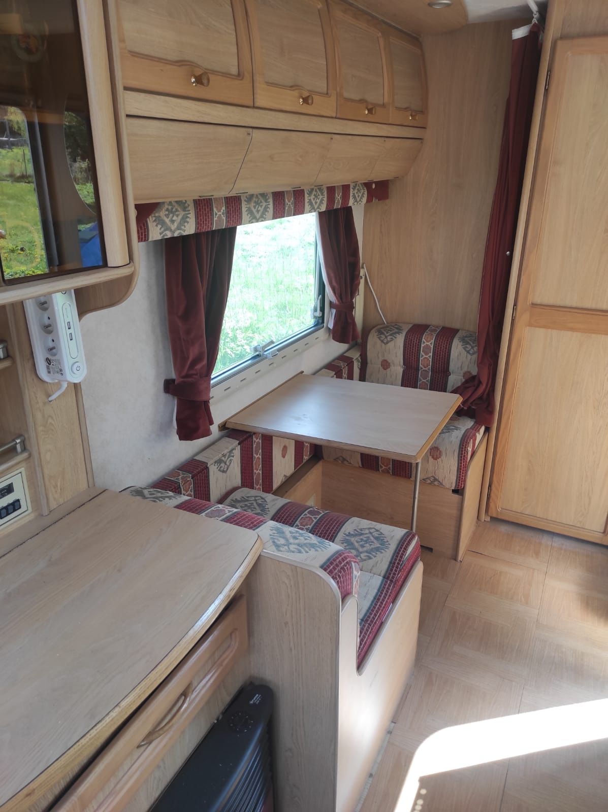 Sprzedam przyczepę kempingową Couchma Pastiche 520/4 2001 r