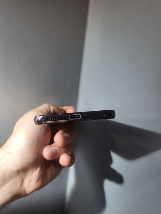 Samsung galaxy s22 8 / 128 snapdragon  8 gen 1