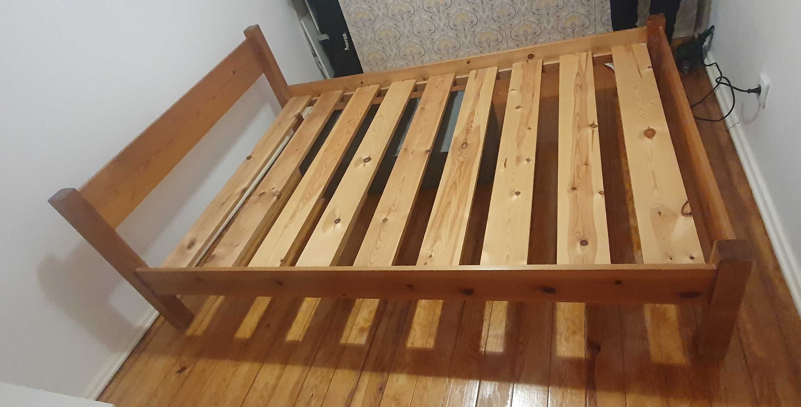Cama de casal madeira sólida + colchão de molas + gaveta de arrumação