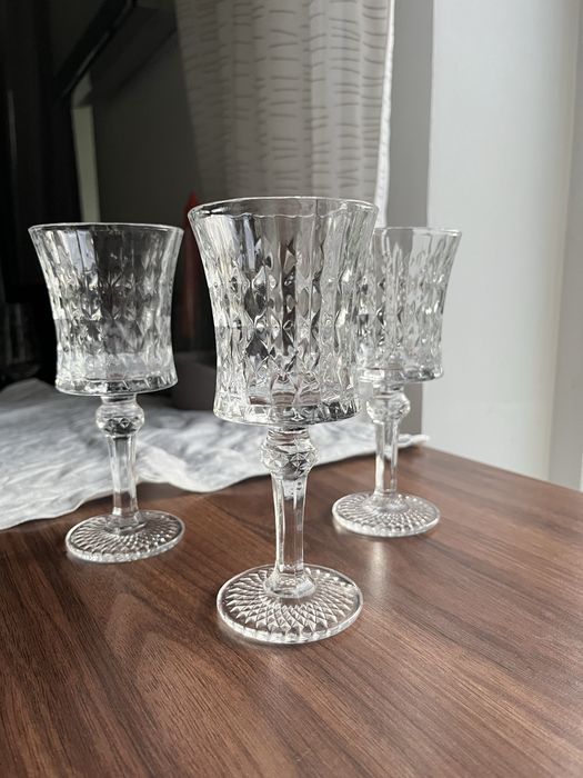 Фігурні скляні келихи (бокали)