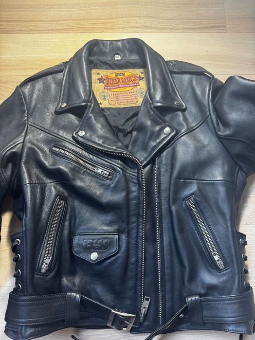 Мотокуртка жіноча м.р