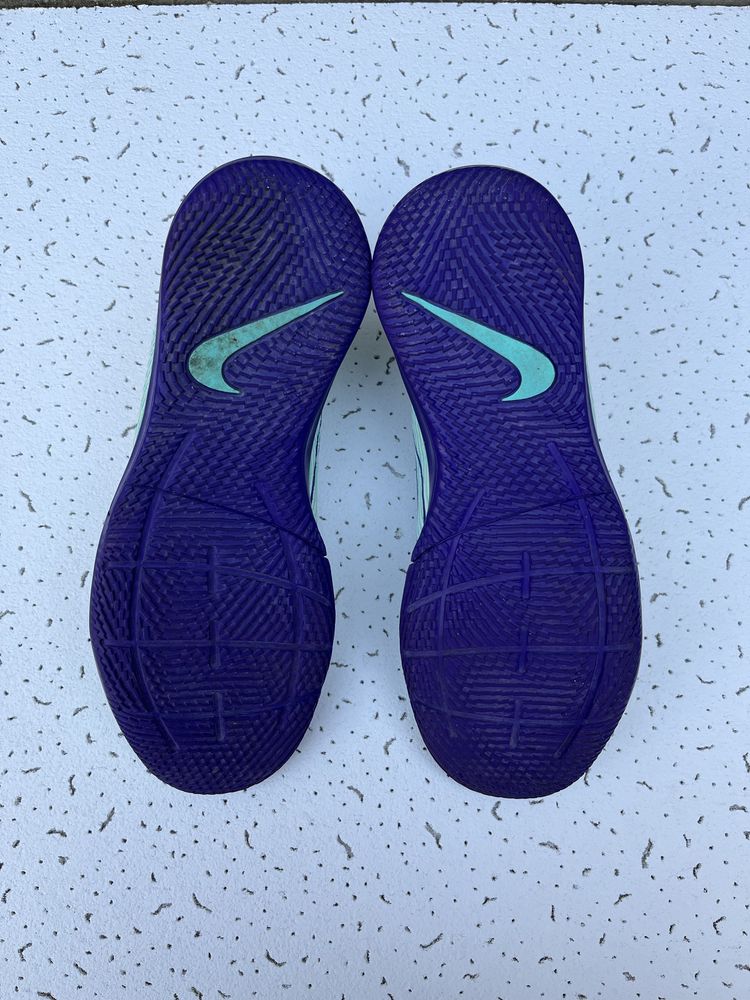 Обувь для зала Nike Mercurial SUPERFLY 8 Academy MDS IC Junior