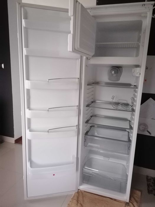 Lodówka do zabudowy Hoover