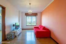 Apartamento T1, mobilado, para arrendamento em Telheiras