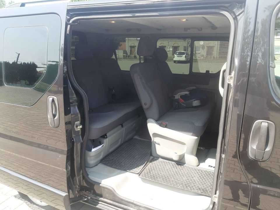 Wynajem bus 9 osobowy Vivaro  - bez limitu km, bez kierowcy, winiety