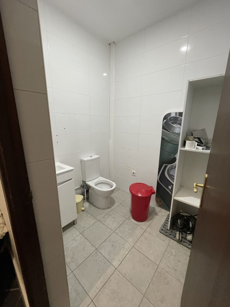 Loja para arrendar centro leiria