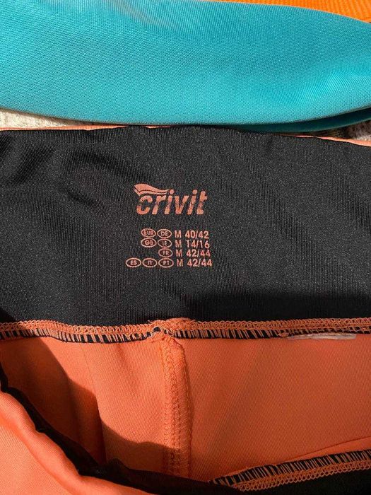 Костюм комплект для спорта фитнеса майка с поддержкой груди бриджи топ