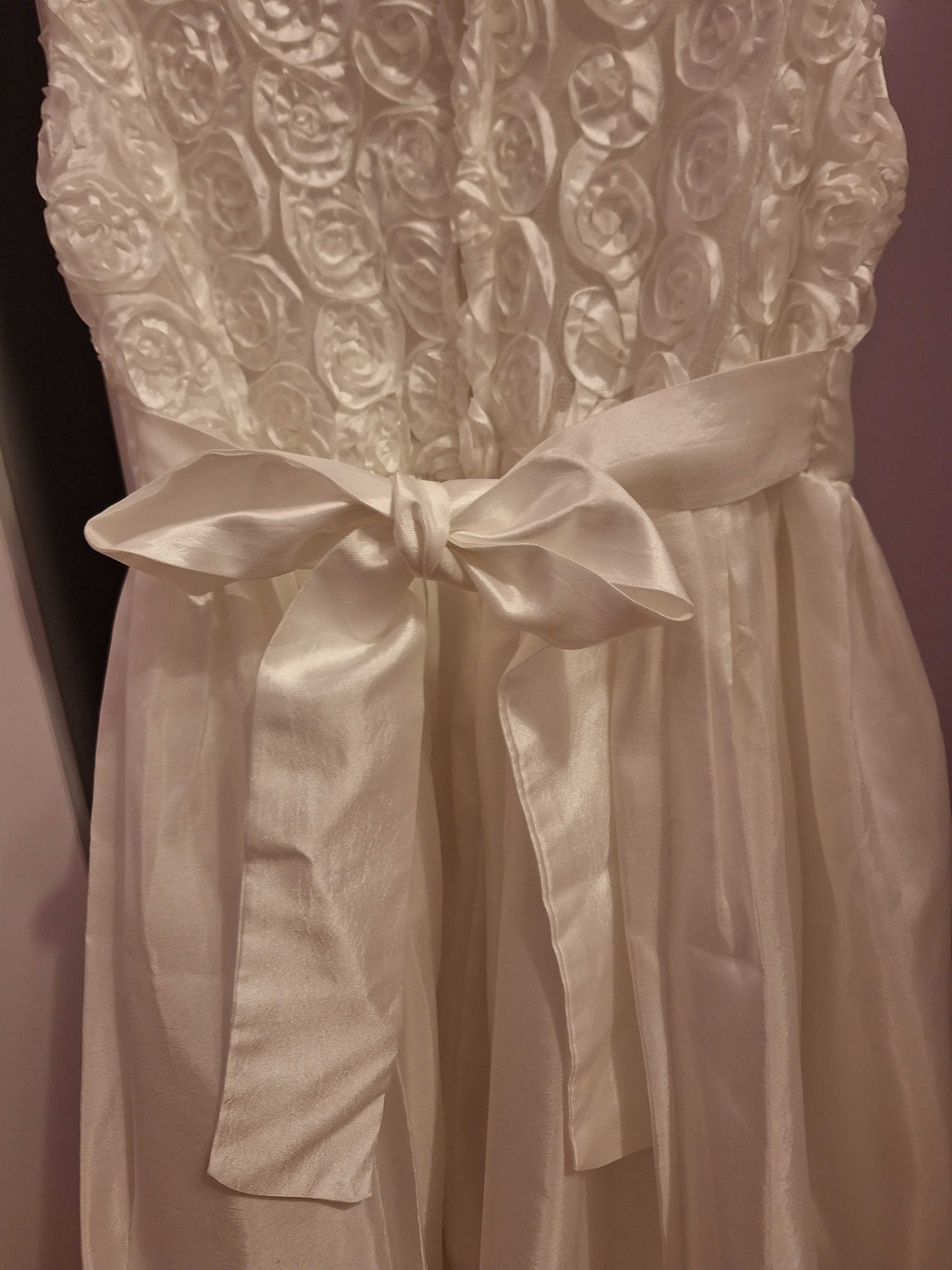 elegancka biała sukienka balowa rozmiar 122/128