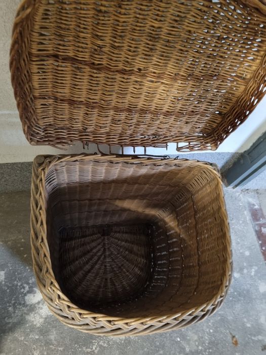 Kosz wiklinowy na pranie PRL