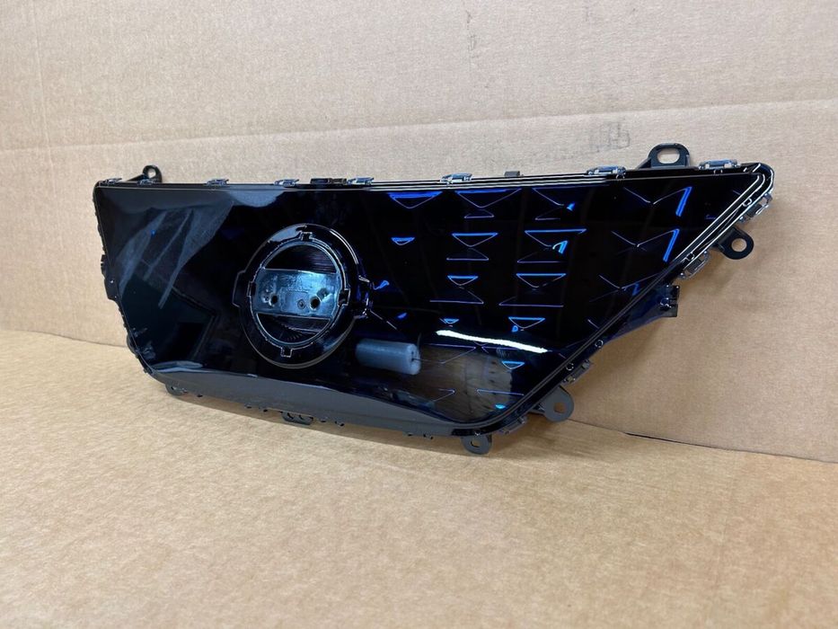 Grelha e simbolo nissan leaf