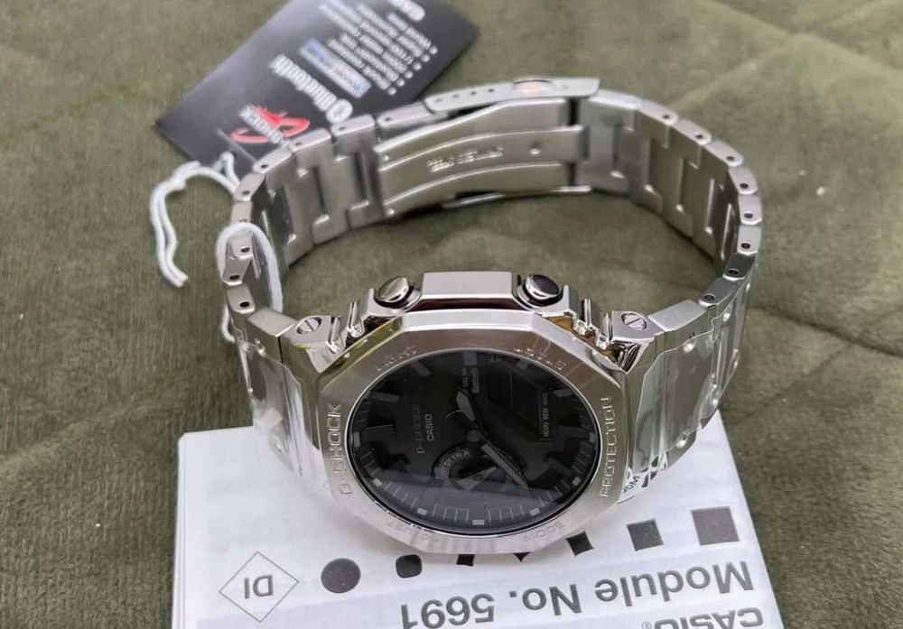 Мужские наручные часы Casio GM-B2100 Silver