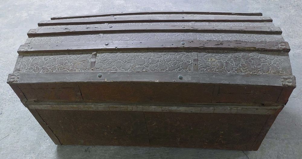 Chest / Trunk / Footlocker - Centenary Collection64287069502210123