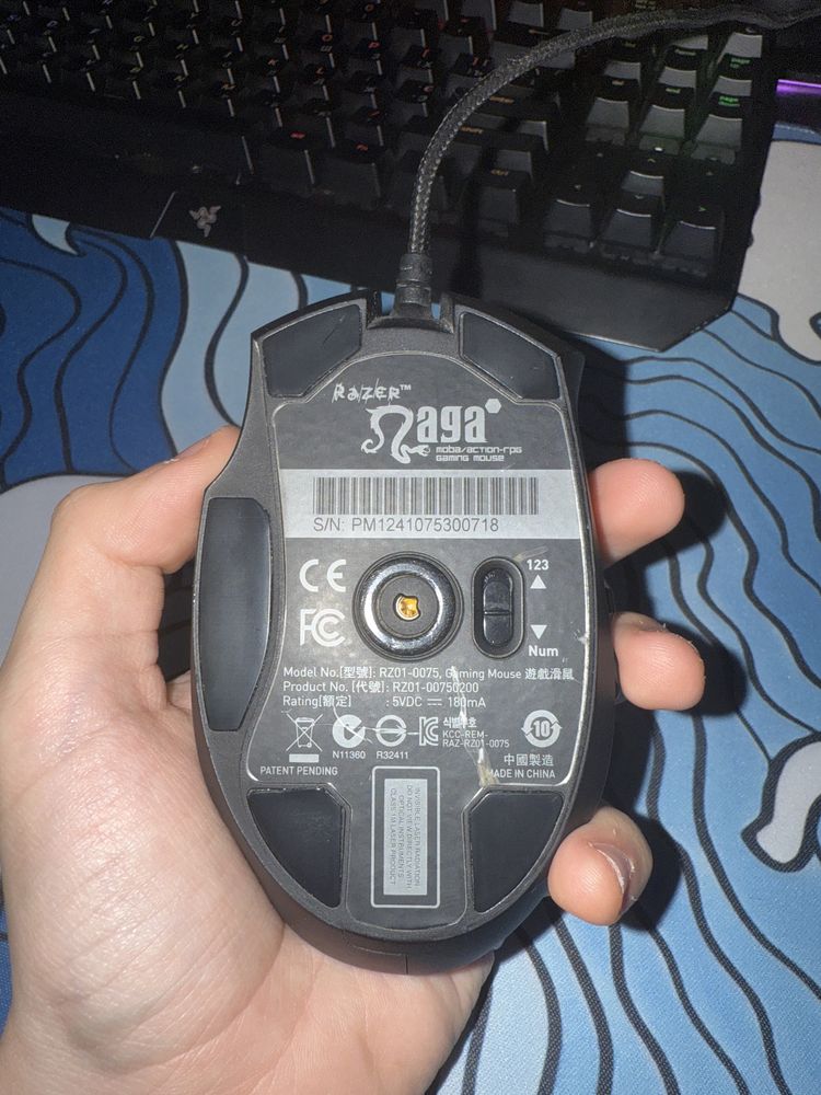 винтажная razer naga hex wraith red limited edition (ЧИТАЙТЕ ОПИС)