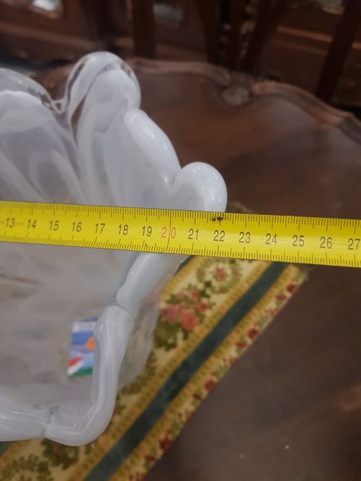 Bonita jarra em vidro murano