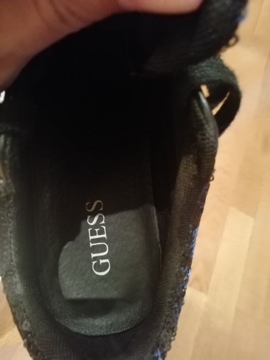 Ténis guess pretos originais cm lantejoulas