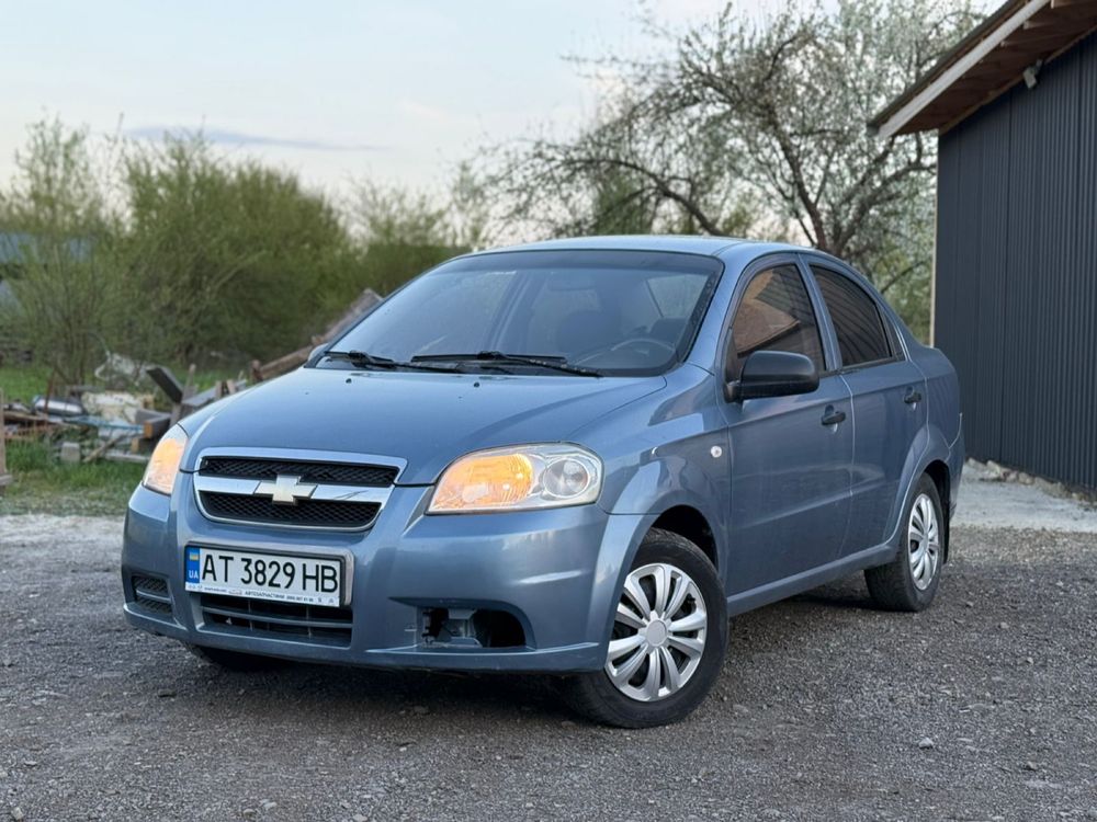 Прадається Chevrolet Aveo 2005 року