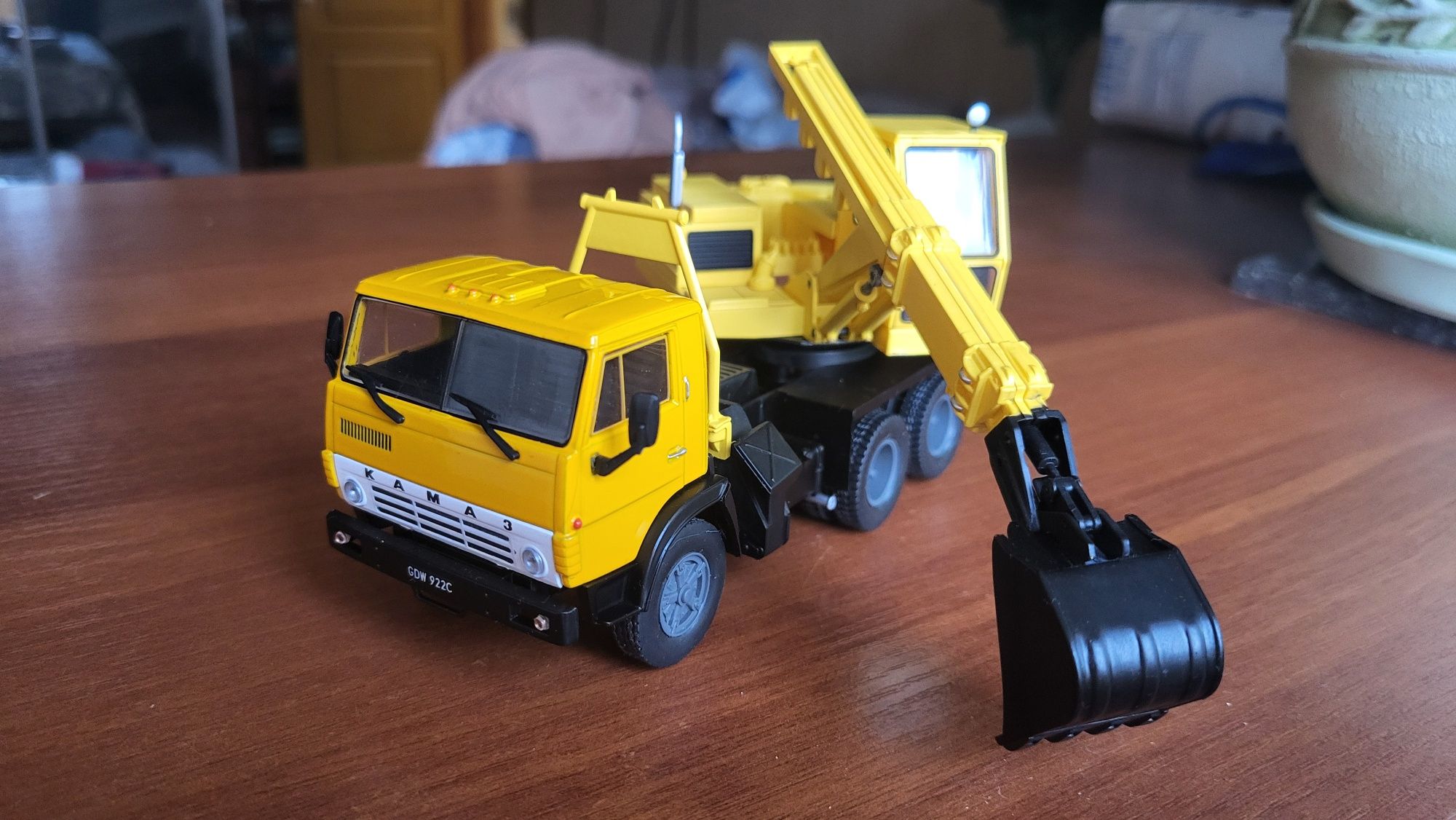 Коллекционная модель 1:43
