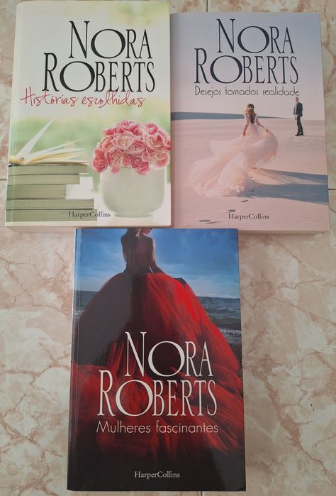 Vários títulos Nora Roberts- Portes incluídos