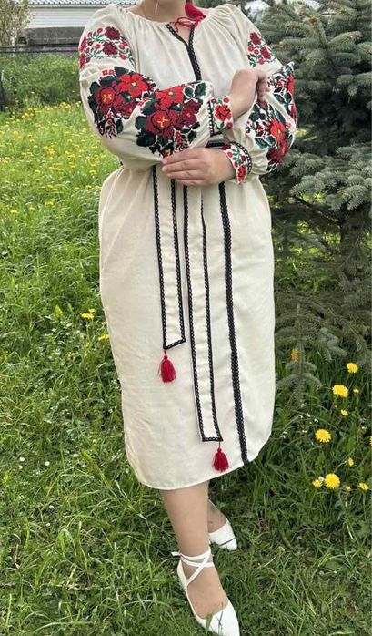 Вишита сукня великий розмір