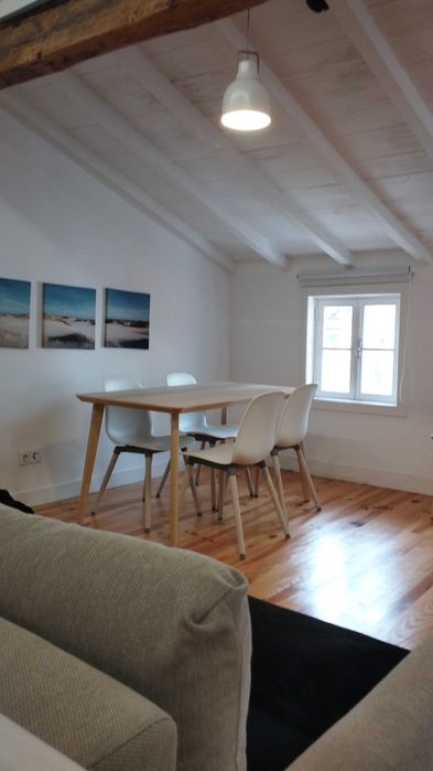 Apartamento T1 - Praça 8 de Maio - Remodelado, mobilado e equipado