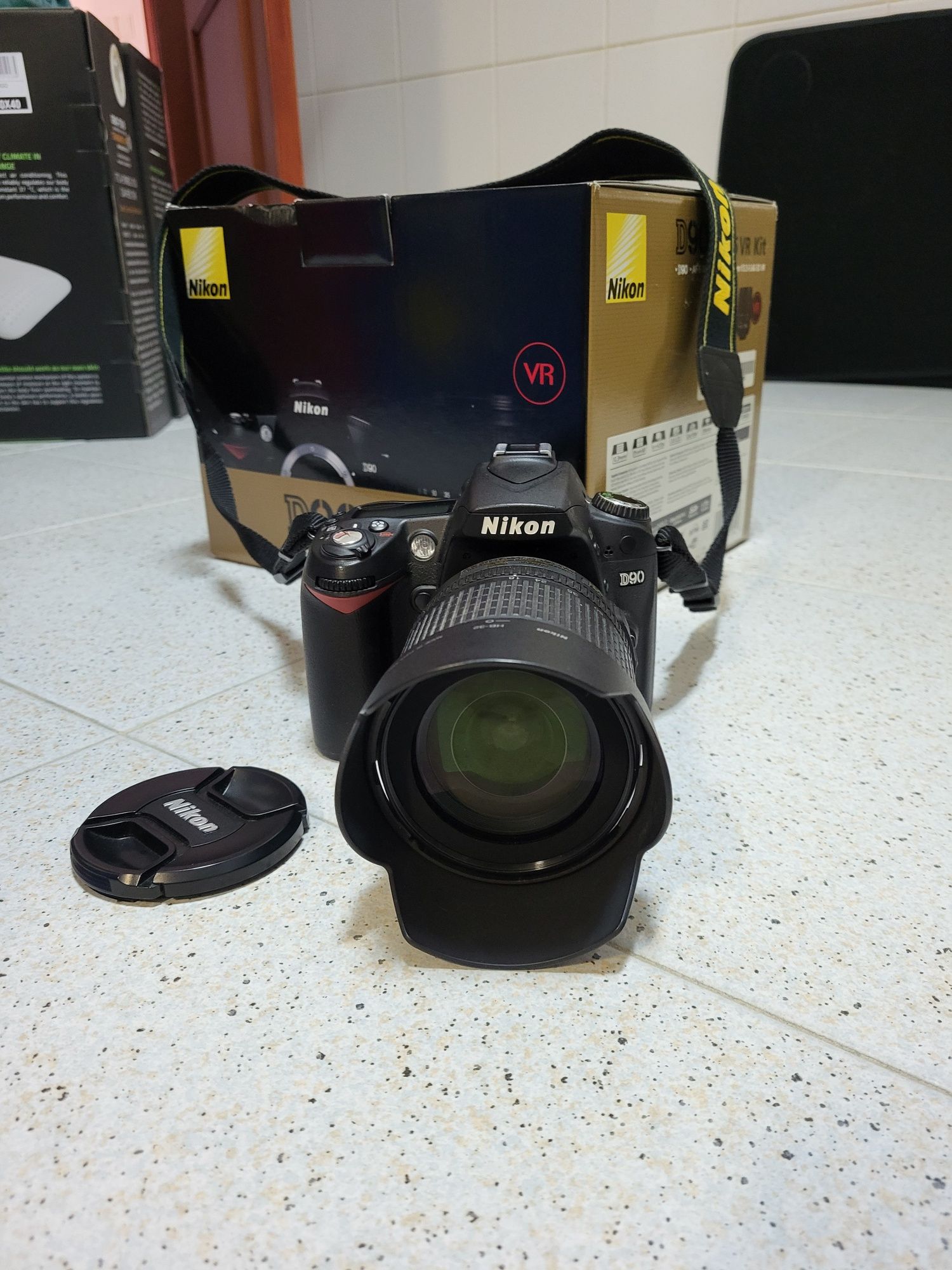 Máquina fotográfica Nikon D90
