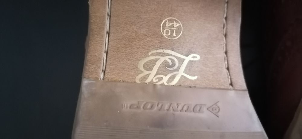 Angielskie pantofle skórzane rozm. 10 EUR44 buty podzelowane idealne