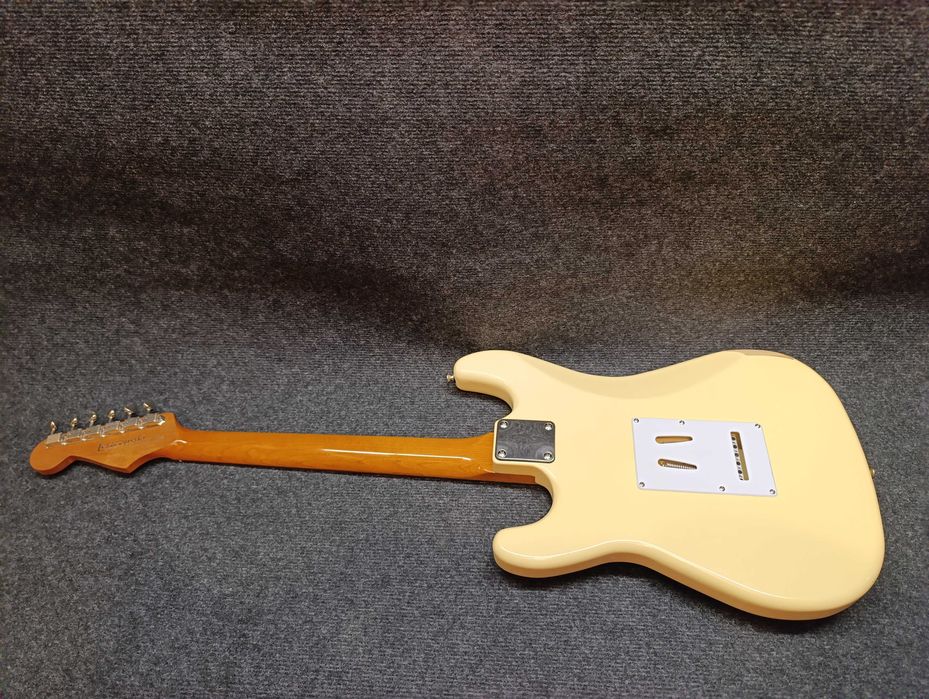 gitara elektryczna stratokaster Leszczyński guitars