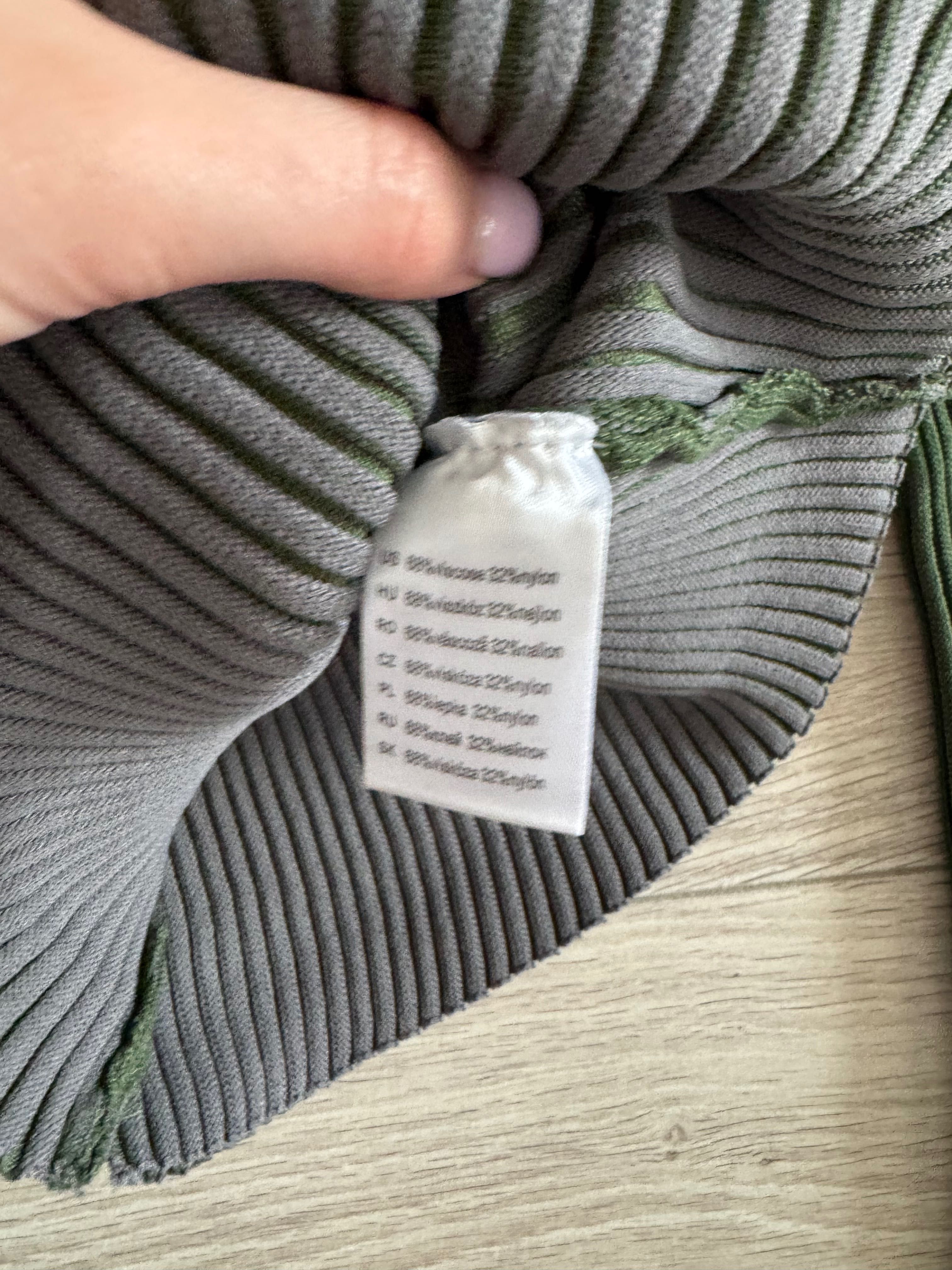 Nowy obcisły zielony sweterek Tommy Hilfiger ciepły wygodny modny