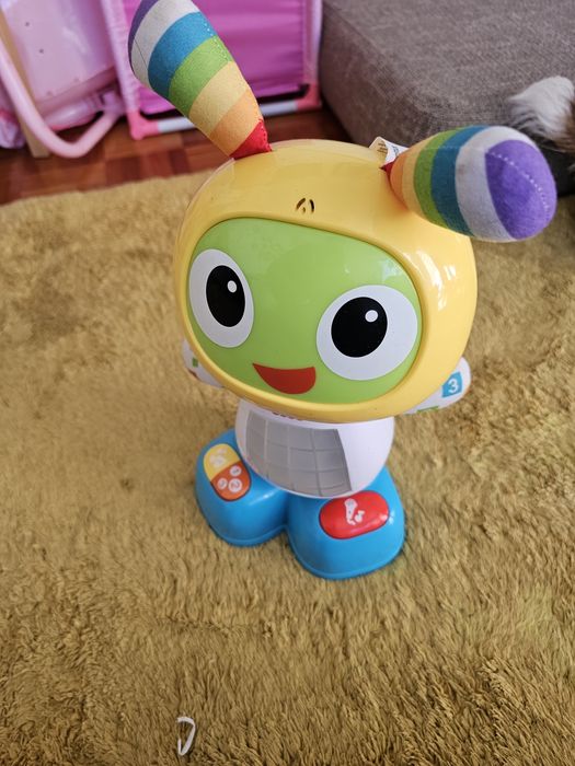 Robot dançarino interativo Fischer price