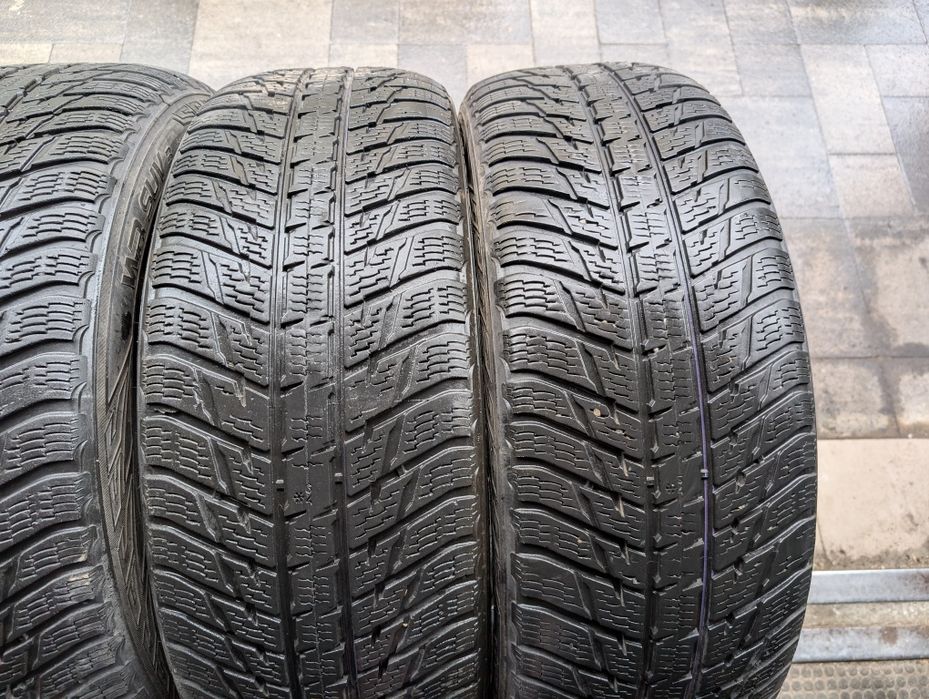 Зимняя резина 235/55 R20 Nokian