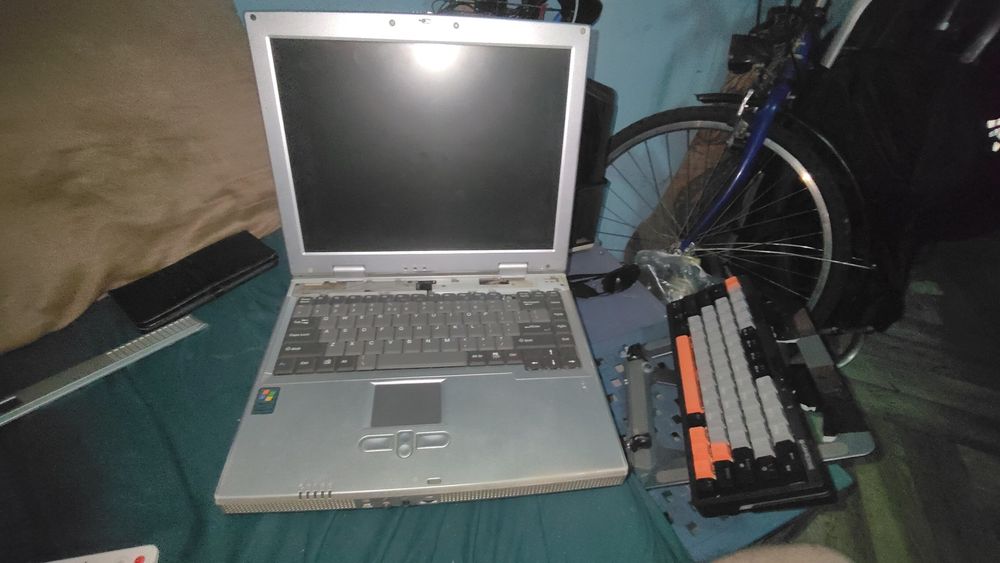 sprzedam laptopa antyka