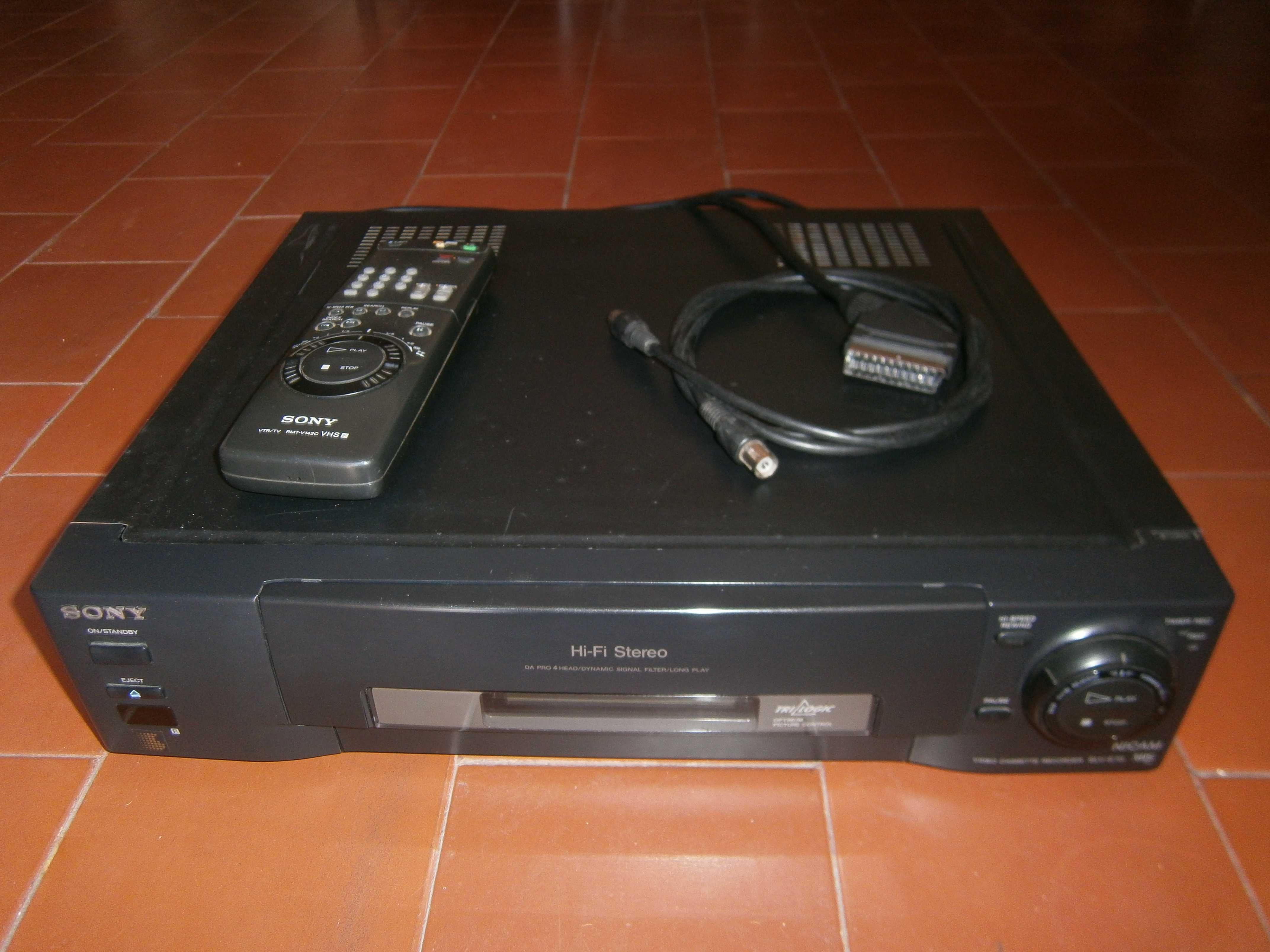 Video-gravador/leitor VHS SONY- Oportunidade