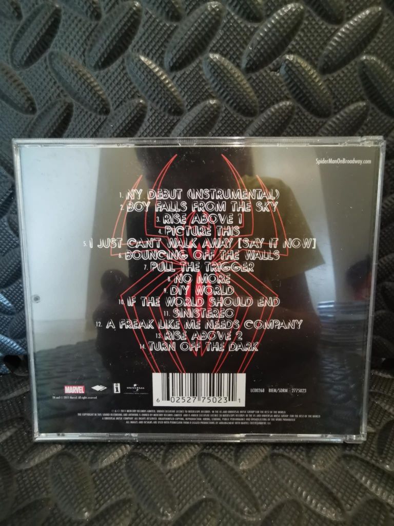 Spider-Man- Turn off the dark - CD Soundtrack stan idealny
