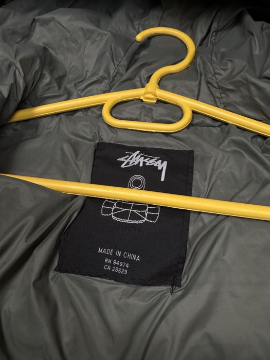 Пуховик Stussi зимова куртка розмір М/Л дивітся заміри