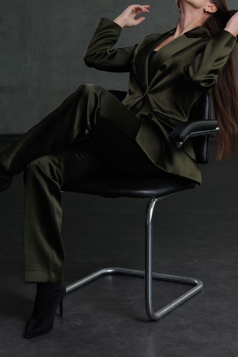 Продаю костюм ZARA. Новий, вдягнуто один раз для фотосесії.