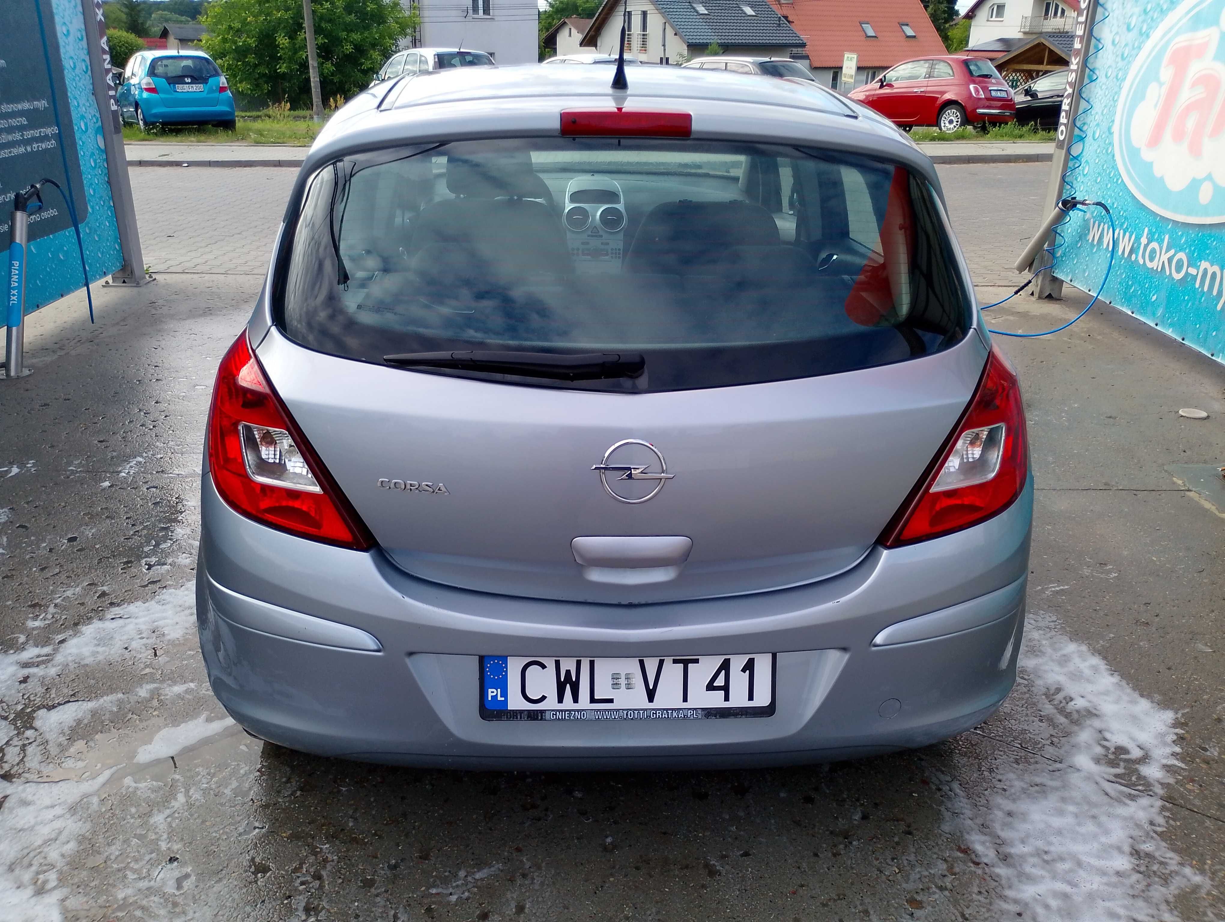 Opel CORSA D 1.2 + LPG