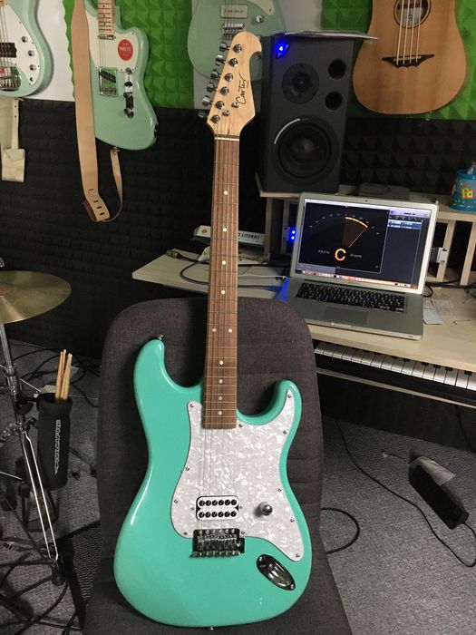 Gitara elektryczna Carter, styl Squier Fender Tom Delonge stratocaster