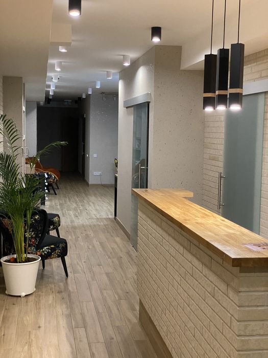 Wynajmę miejsce do manicure/pedicure w Salonie kosmetycznym. Centrum