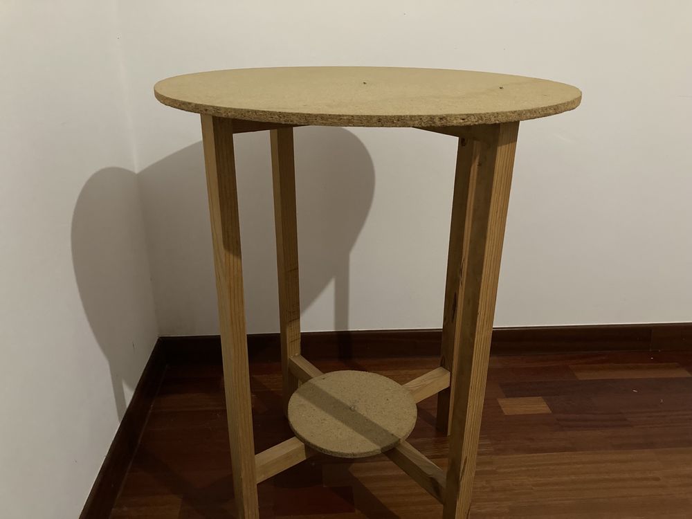 Mesa camilha de madeira