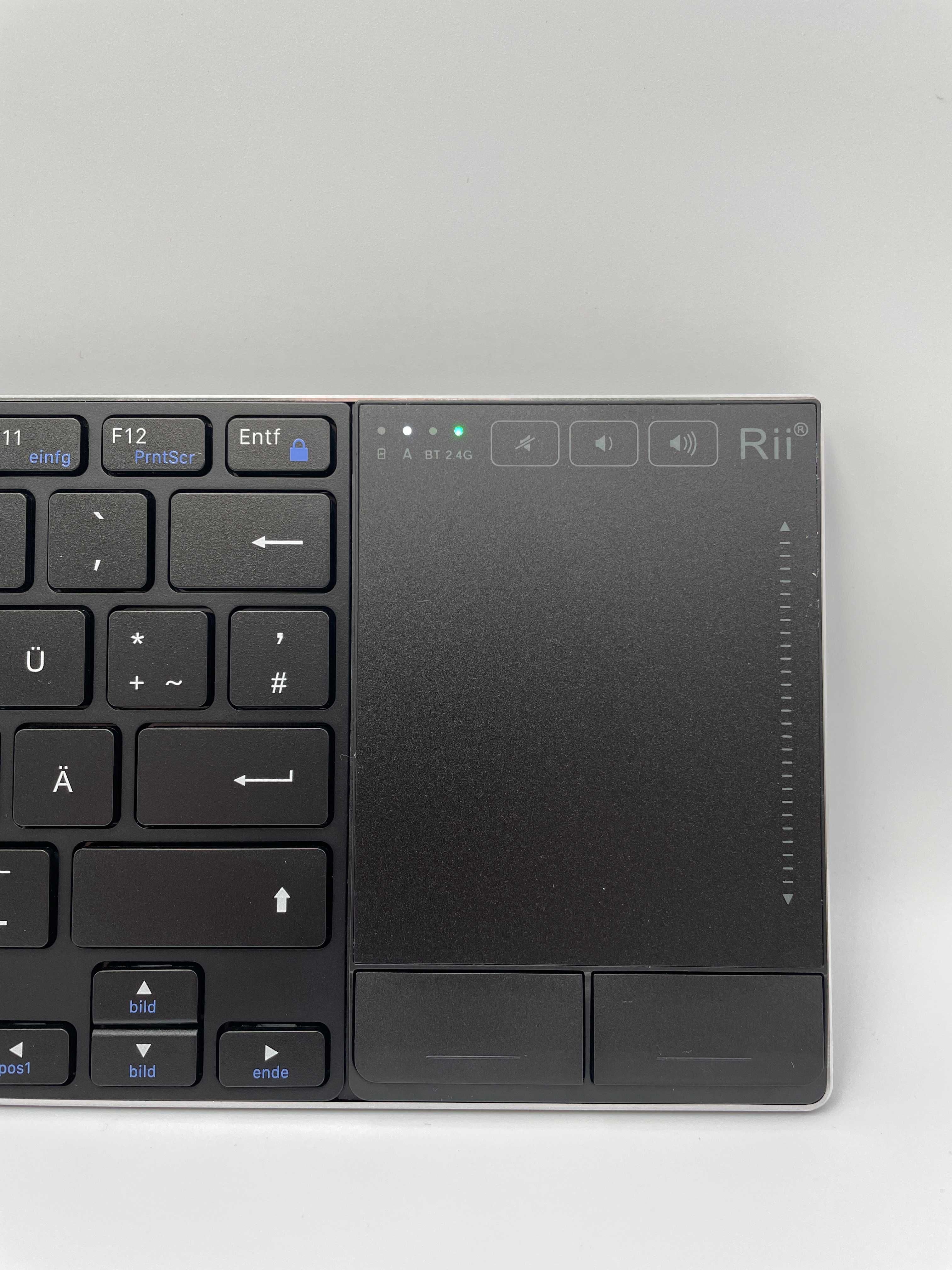 Bezprzewodowa klawiatura bluetooth z touchpad RII K22